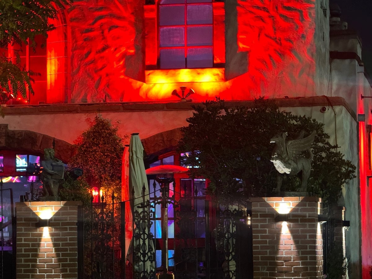 Hauser & Wirth, a culture in West Hollywood West, West Hollywood