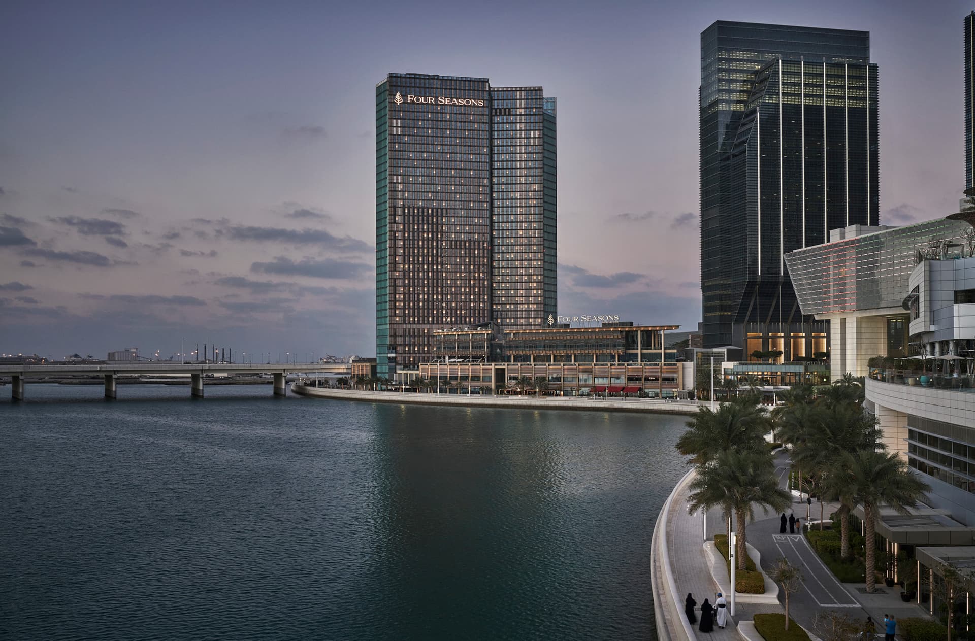 Four Seasons Hotel Abu Dhabi at Al Maryah Island, a stays in Abu Dhabi