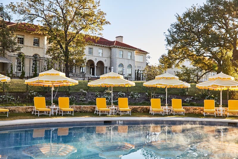 Commodore Perry Estate, Auberge Collection