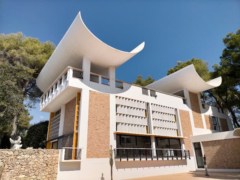 Fondation Maeght, a culture in Cote D'Azur