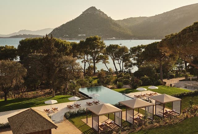 Four Seasons Resort Mallorca at Formentor, a stays in Mallorca