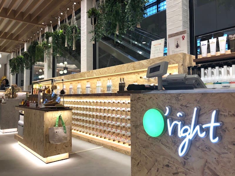 O'right Xinyi Mitsukoshi A8, a mall in Taipei