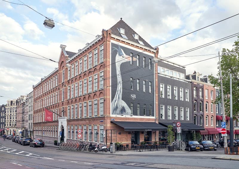 Sir Albert Hotel