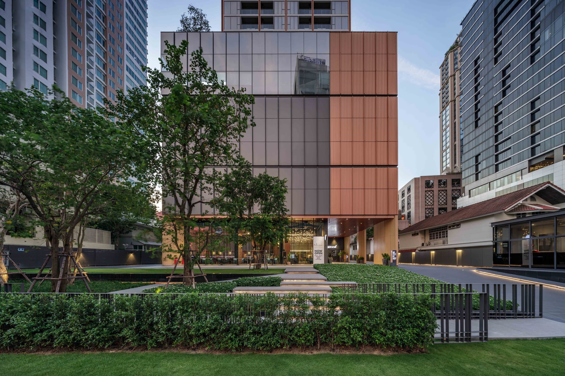 Oakwood Suites Bangkok