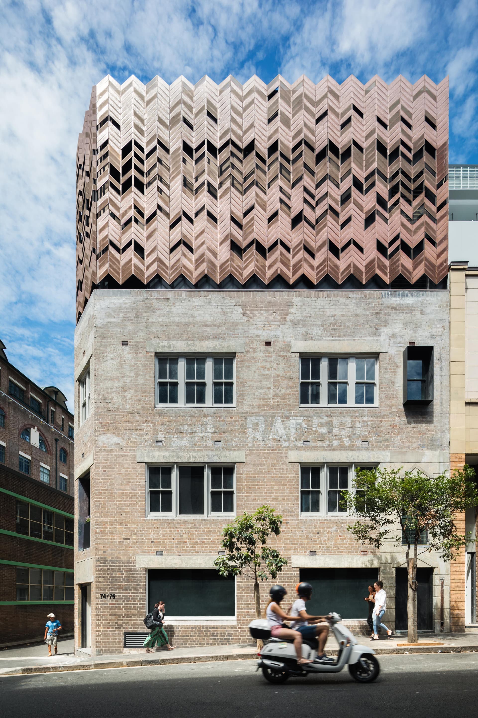 Paramount House Hotel