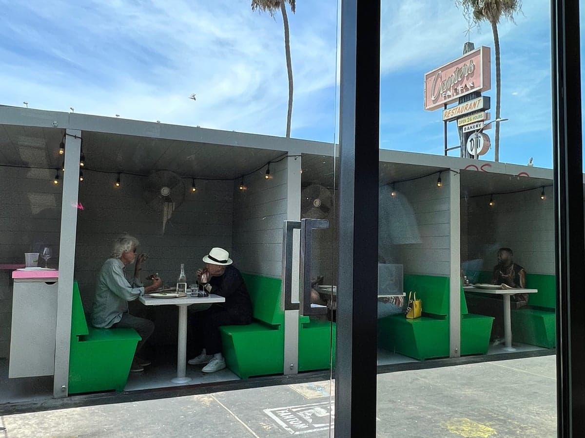 Jon & Vinny's Fairfax