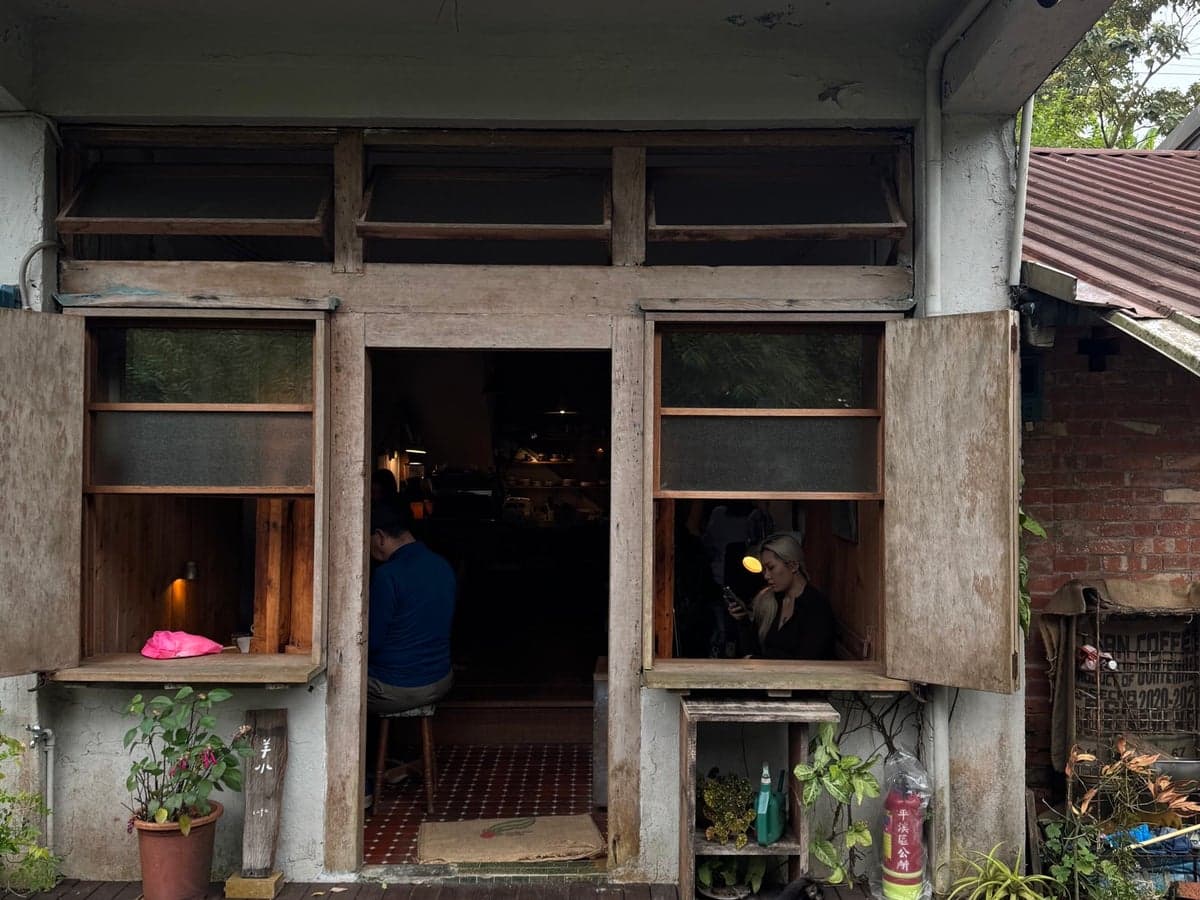 Spring Underneath Coffee, a coffees in New Taipei