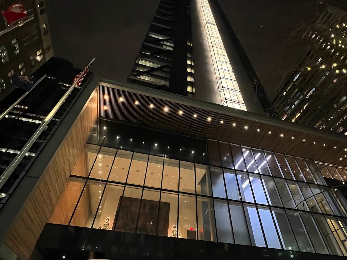 Foster + Partners