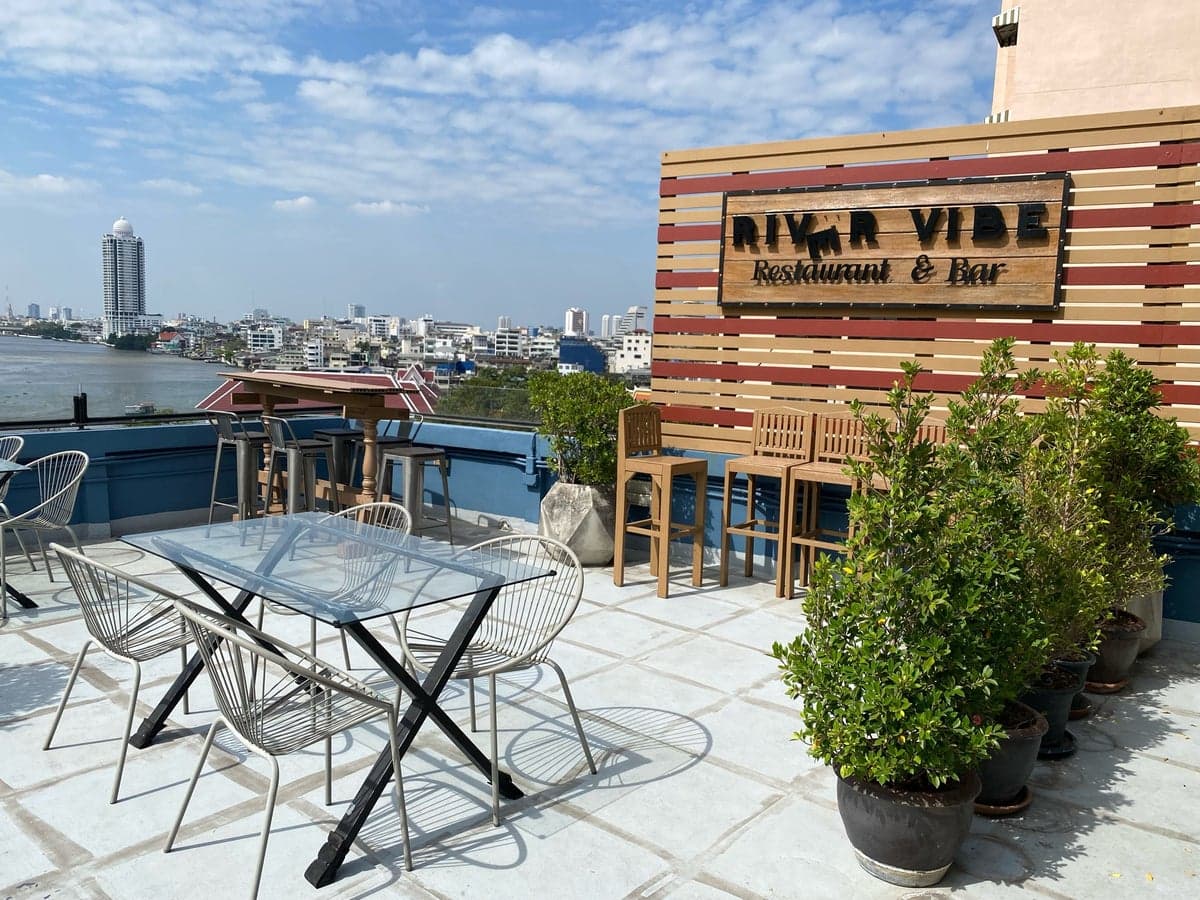 CHARMKOK STREET KITCHEN & BAR
